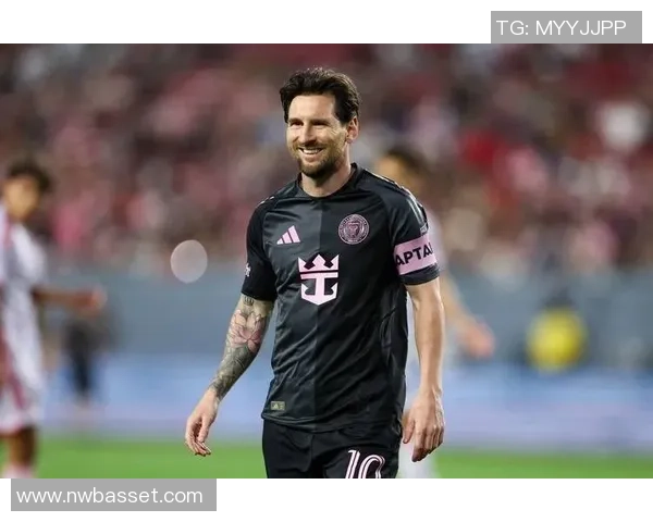 十大足球巨星签名珍藏照精选 助你回顾经典时刻与传奇风采