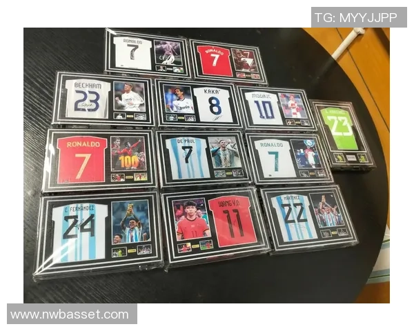 足球三十三号球星有哪些知名人物和他们的精彩表现解析